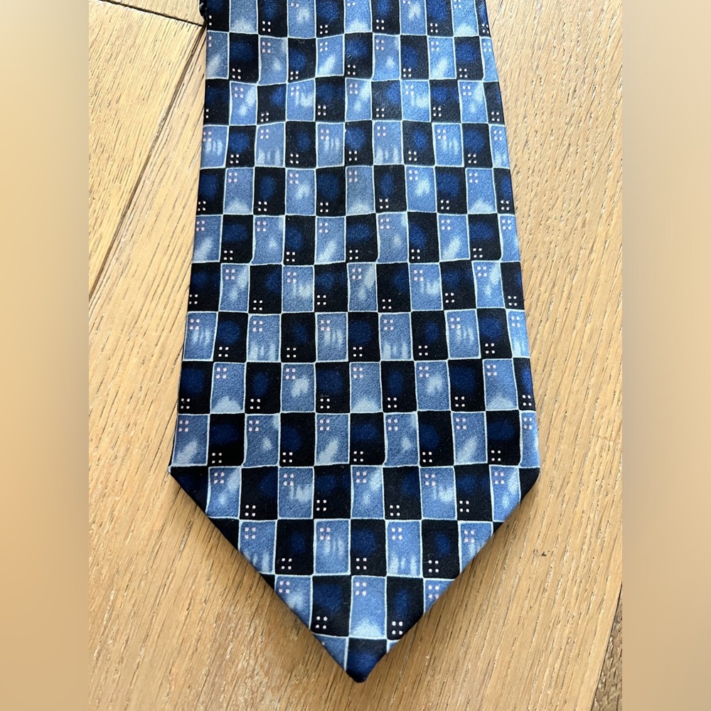Blue Patterned Tie - Picture 3 of 3